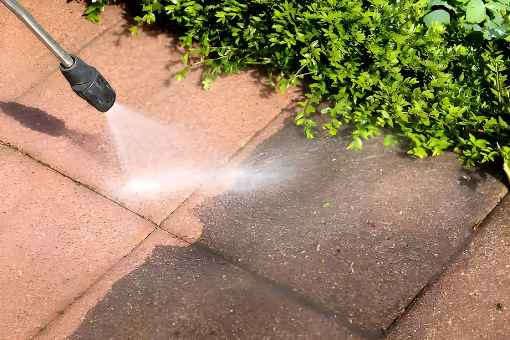 Concrete & Brick Cleaning