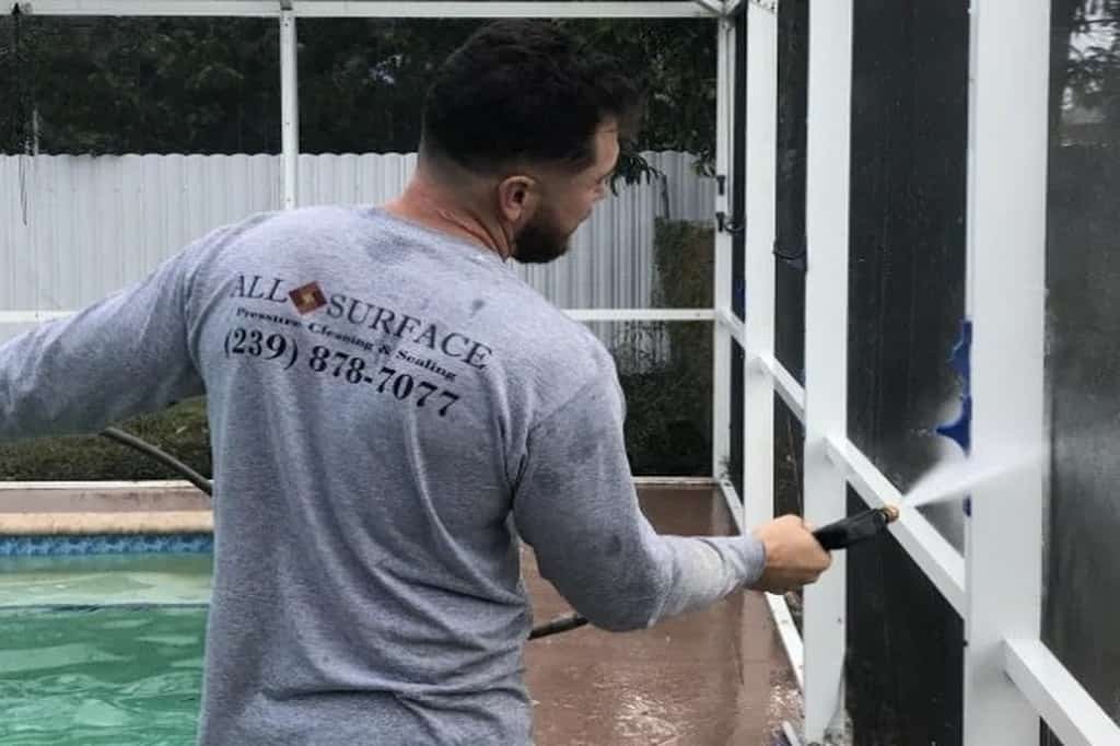 Screen Enclosure Cleaning